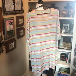 LuLaRoe Irma shirt